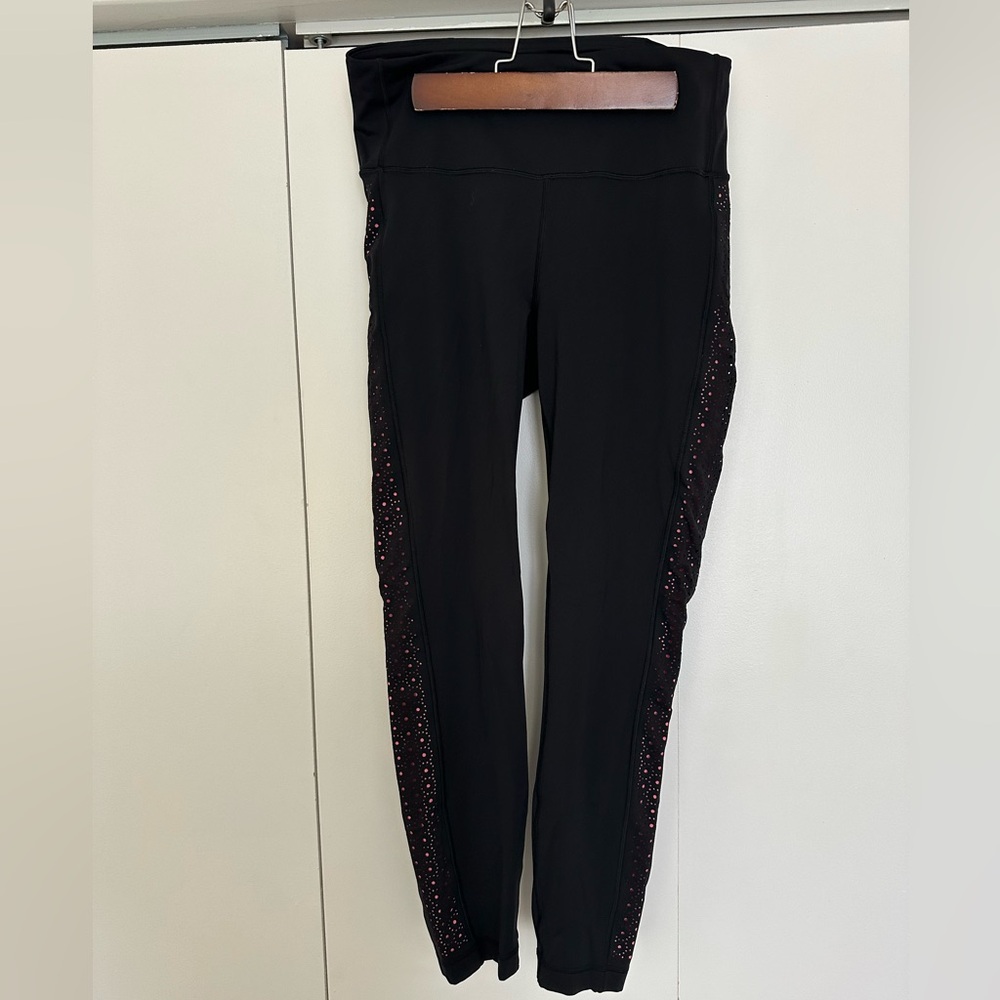 Lululemon black & pink pants